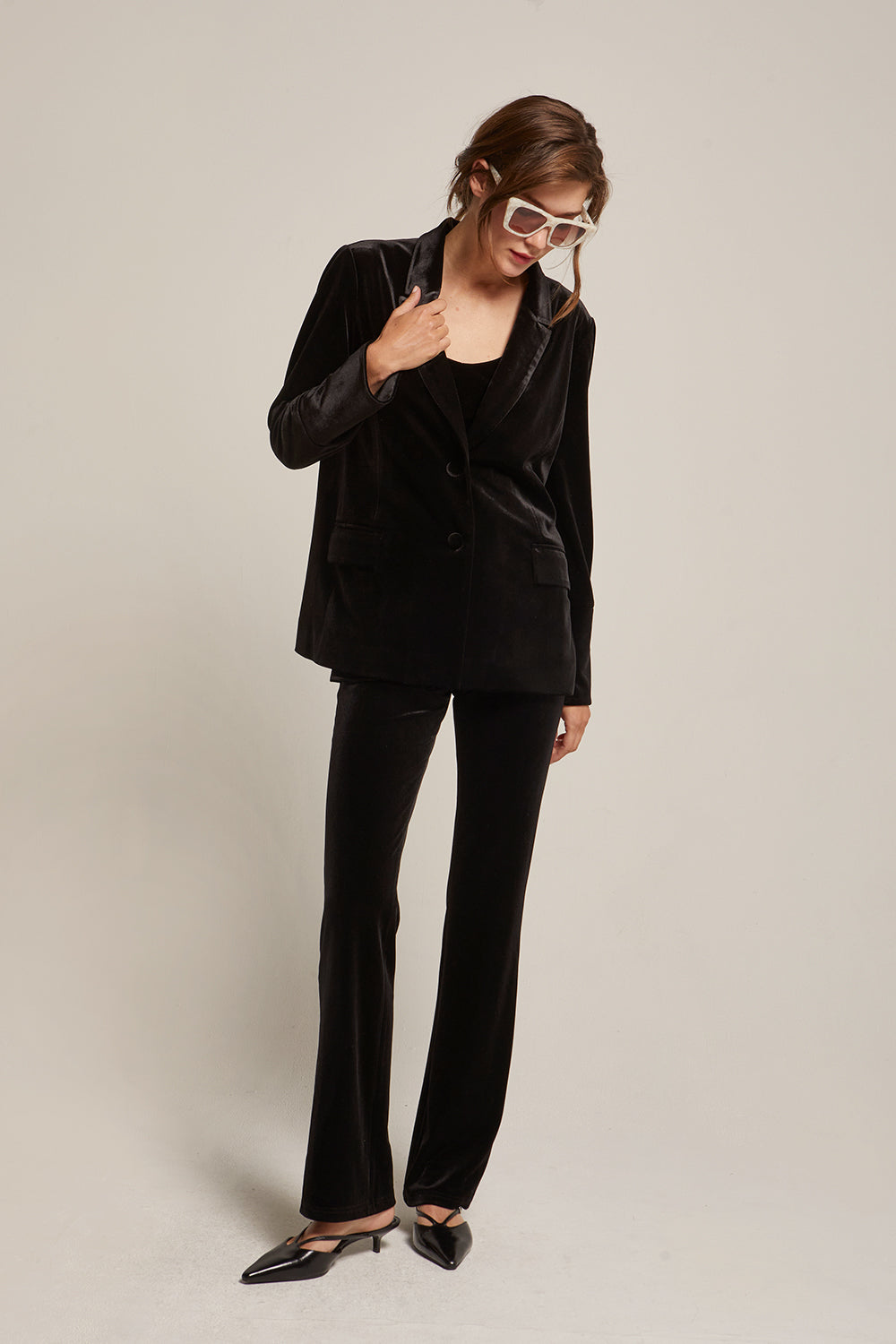 Sahar Single Breasted Velvet Blazer