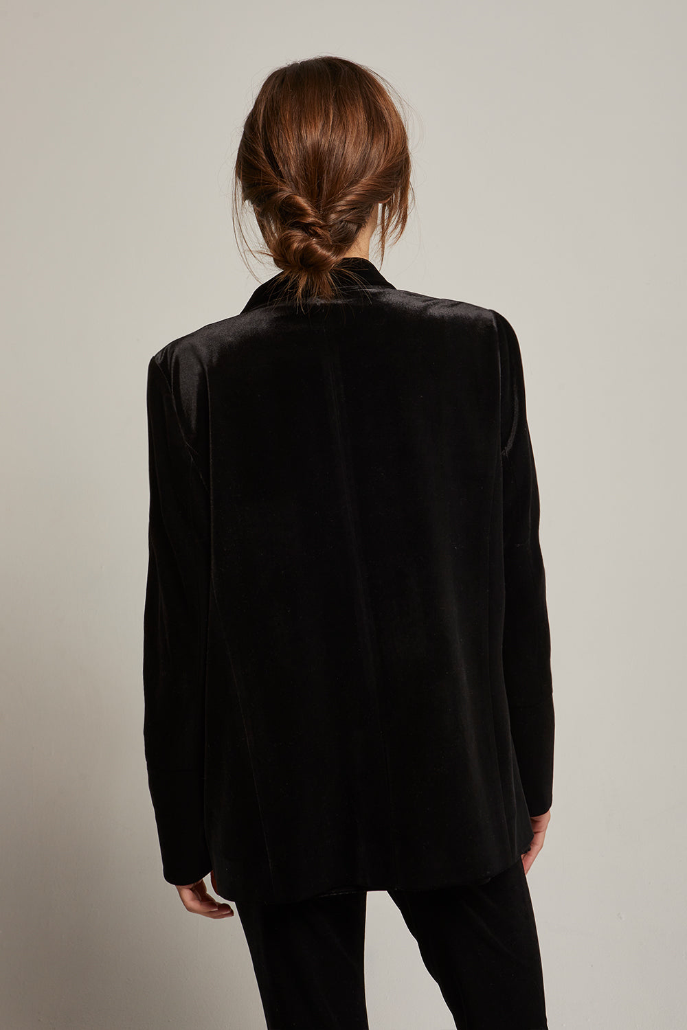 Sahar Single Breasted Velvet Blazer