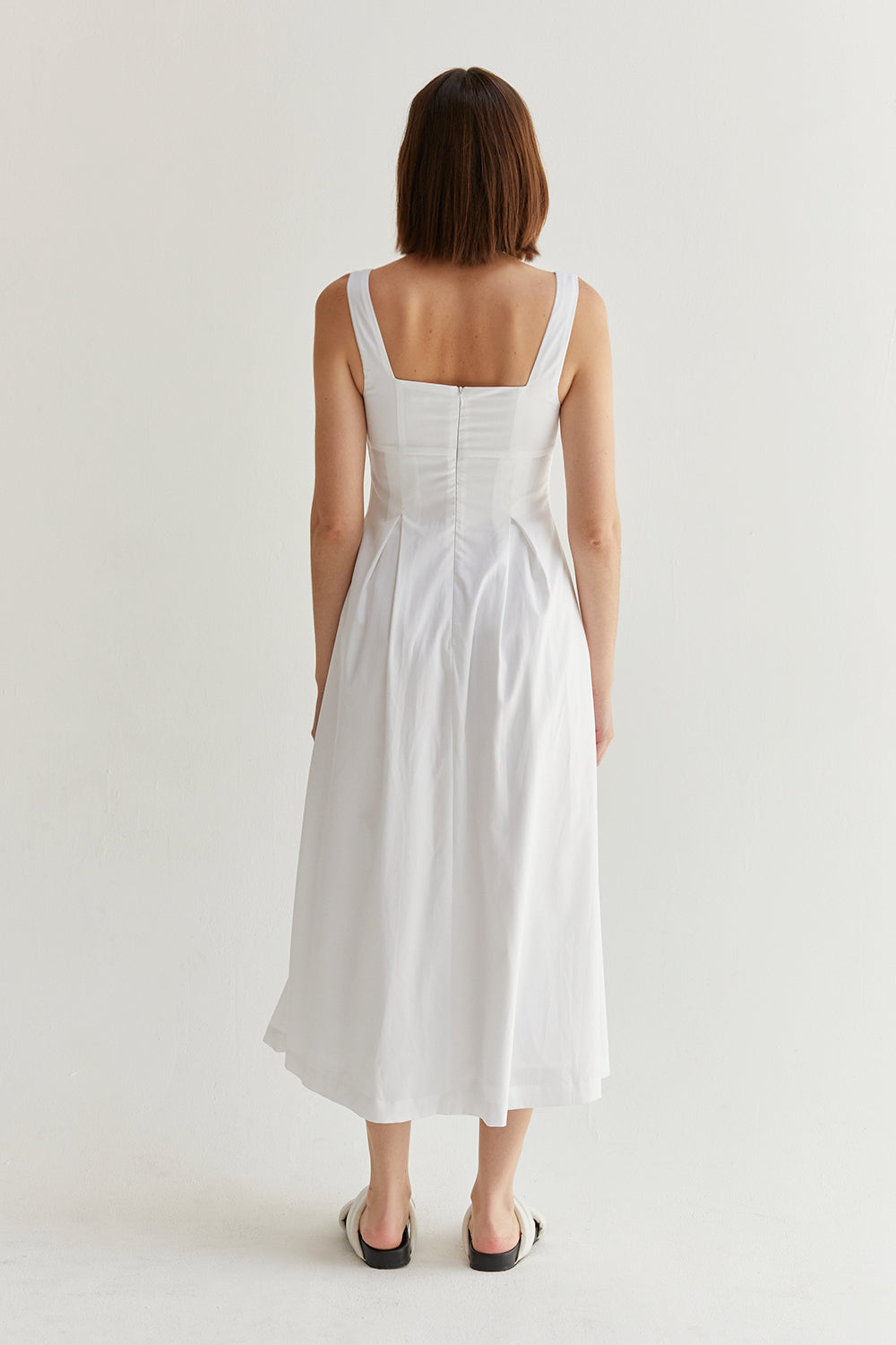 Isabelle Sweetheart Keyhole Midi Dress