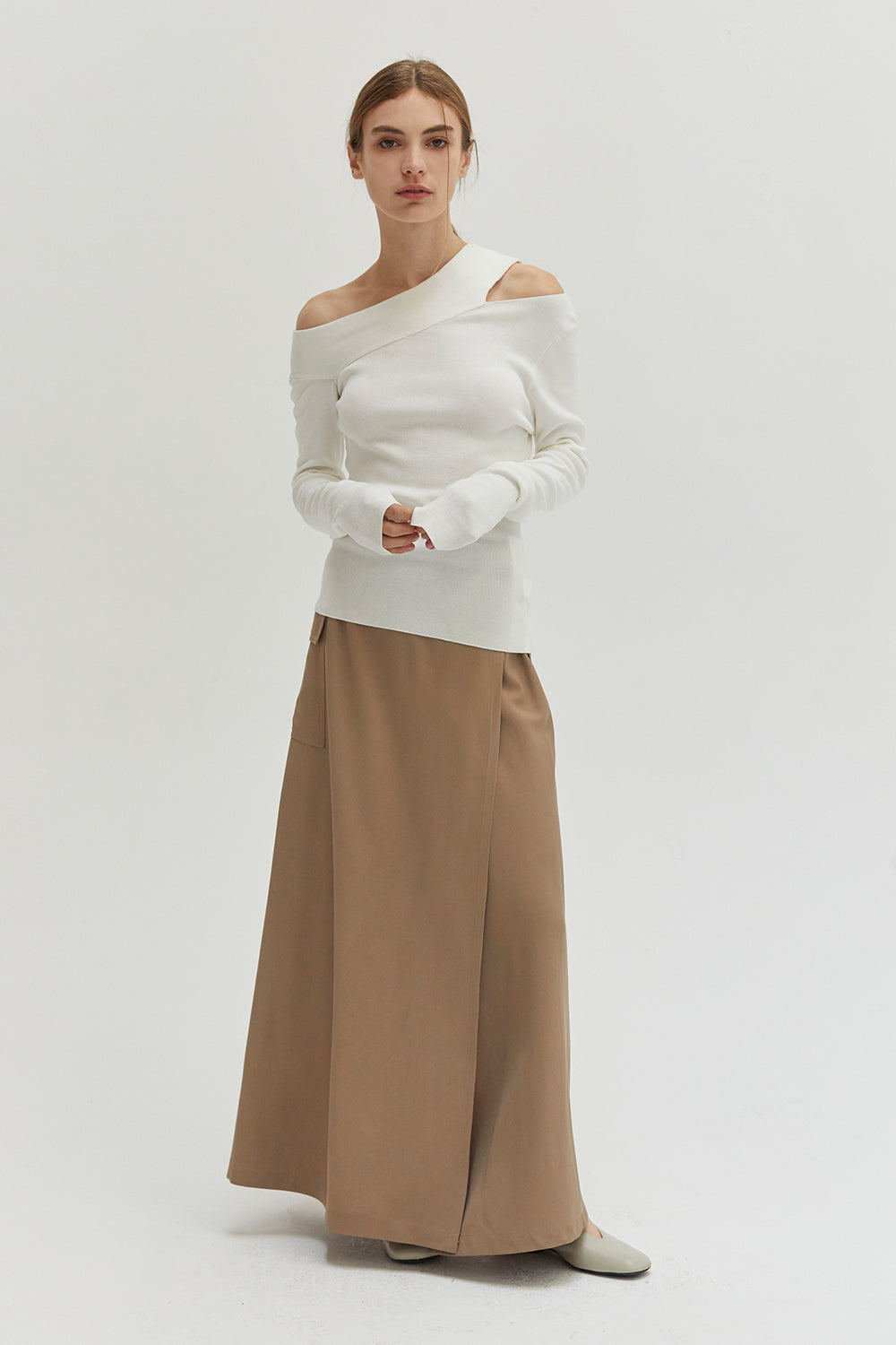 Ingrid Neckline Long Sleeves Knit Top