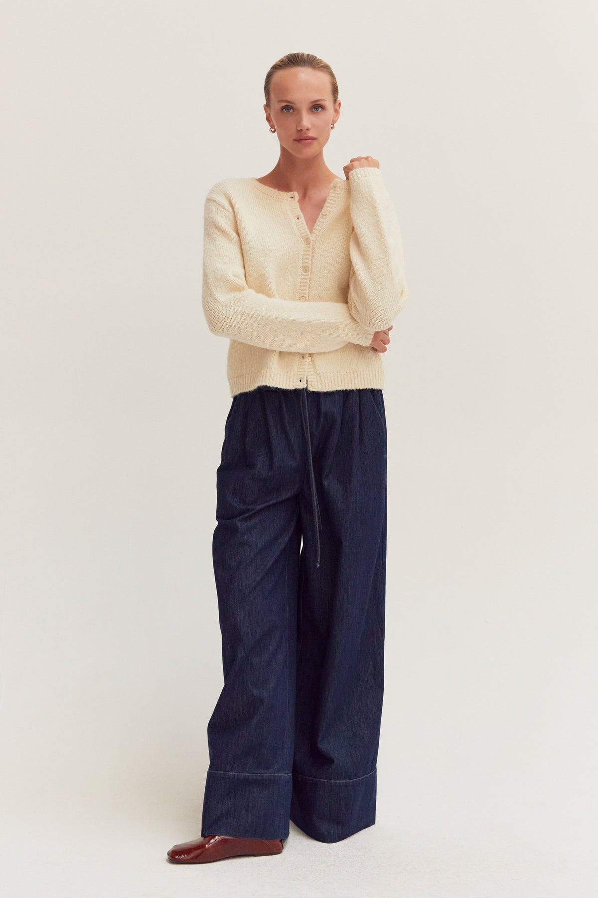Eliza Crew Neck Cardigan