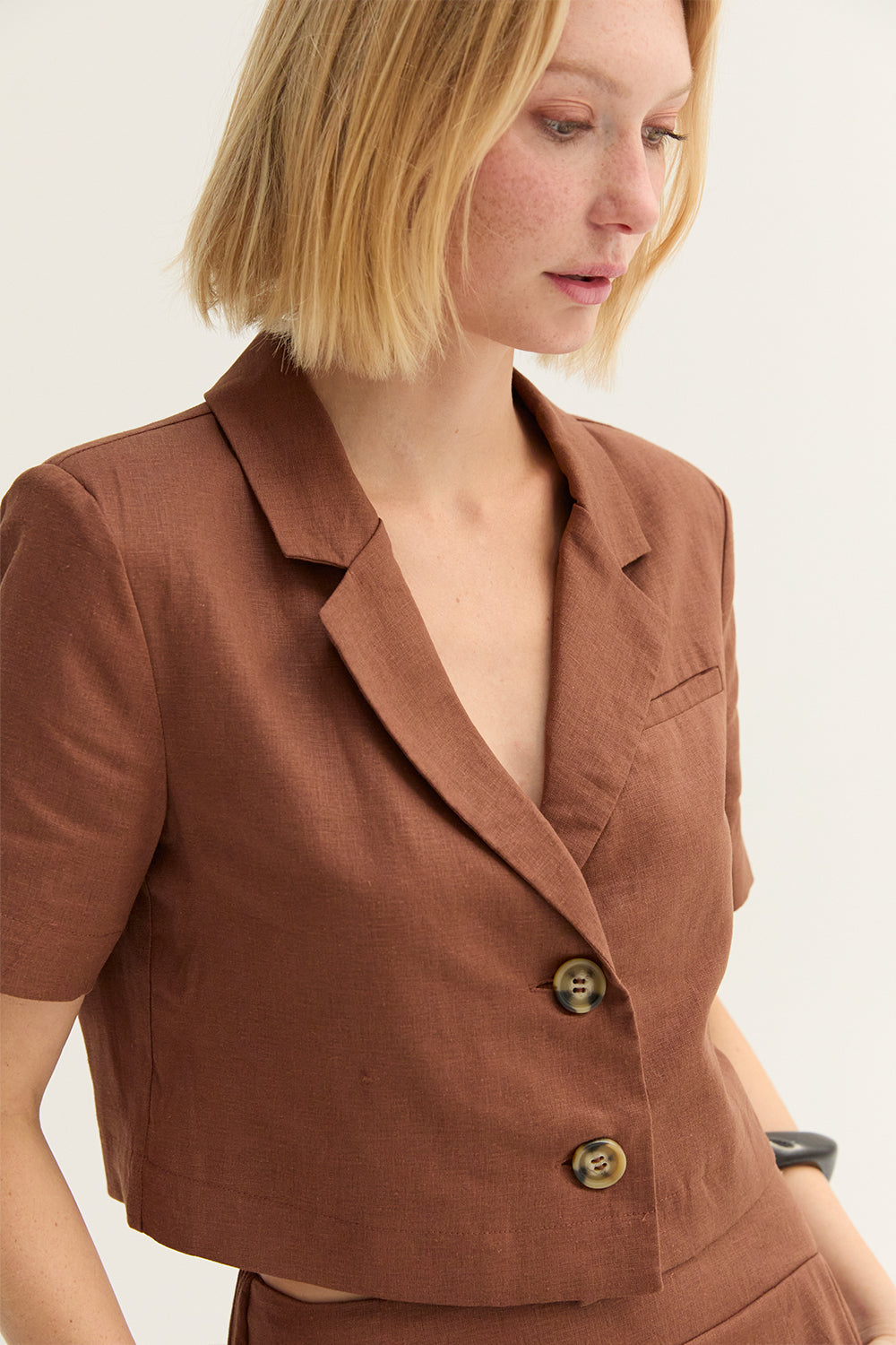 Isla Cropped Linen Blend Blazer
